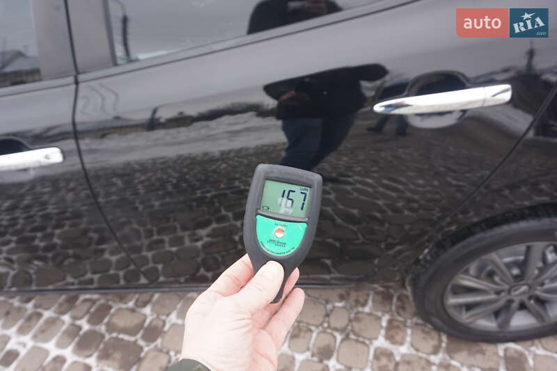 Хэтчбек Nissan Leaf 2013 в Самборе