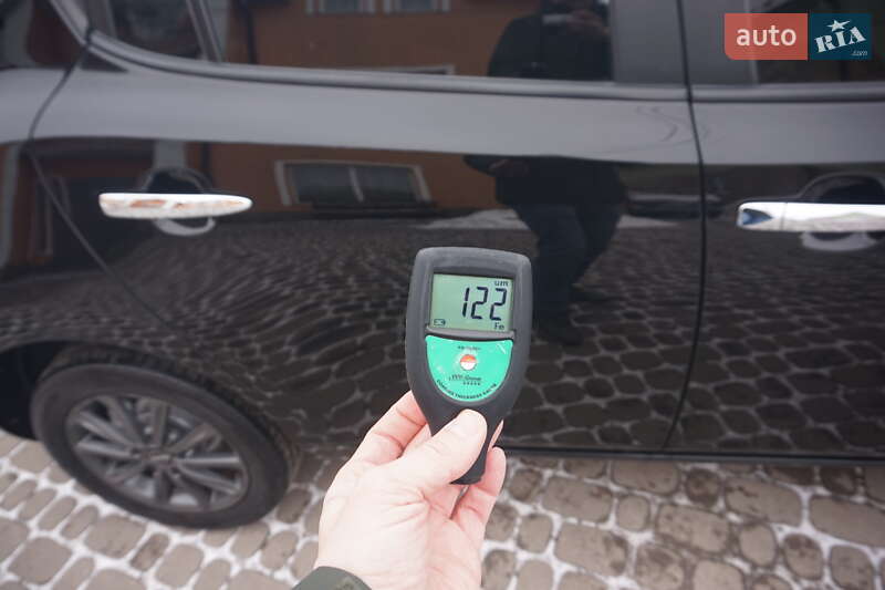 Хэтчбек Nissan Leaf 2013 в Самборе