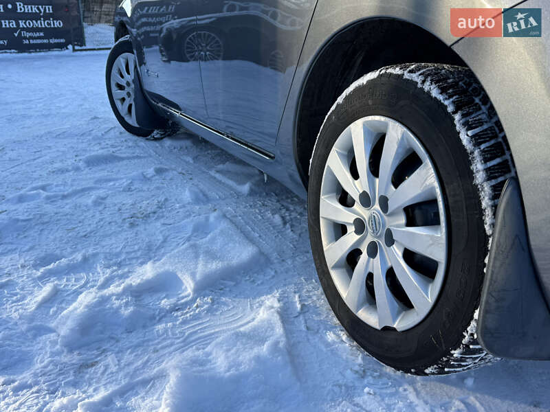 Хэтчбек Nissan Leaf 2015 в Тернополе фото 27 Хэтчбек Nissan Leaf 2015 в Тернополе