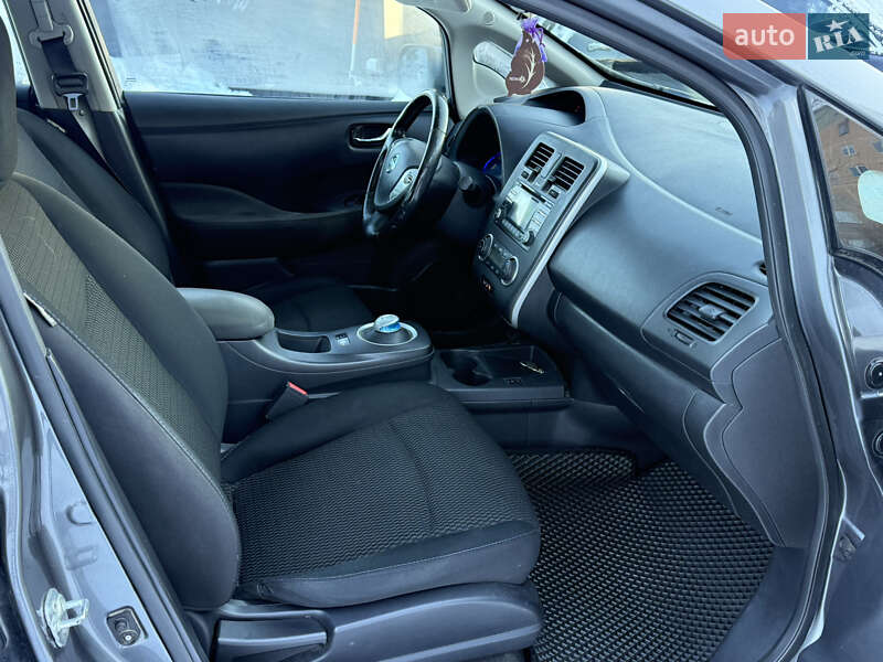 Хэтчбек Nissan Leaf 2015 в Тернополе фото 35 Хэтчбек Nissan Leaf 2015 в Тернополе