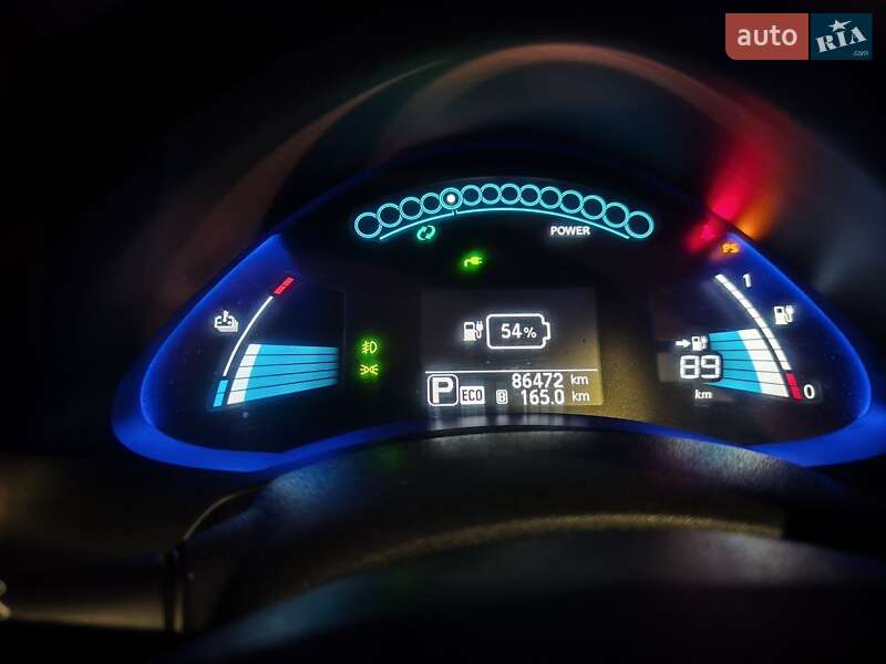 Хэтчбек Nissan Leaf 2015 в Ужгороде