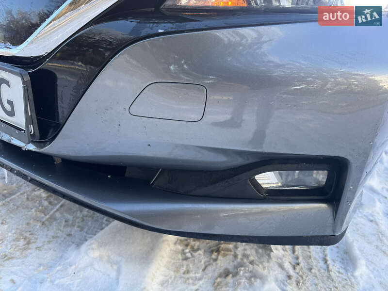 Хетчбек Nissan Leaf 2020 в Тернополі