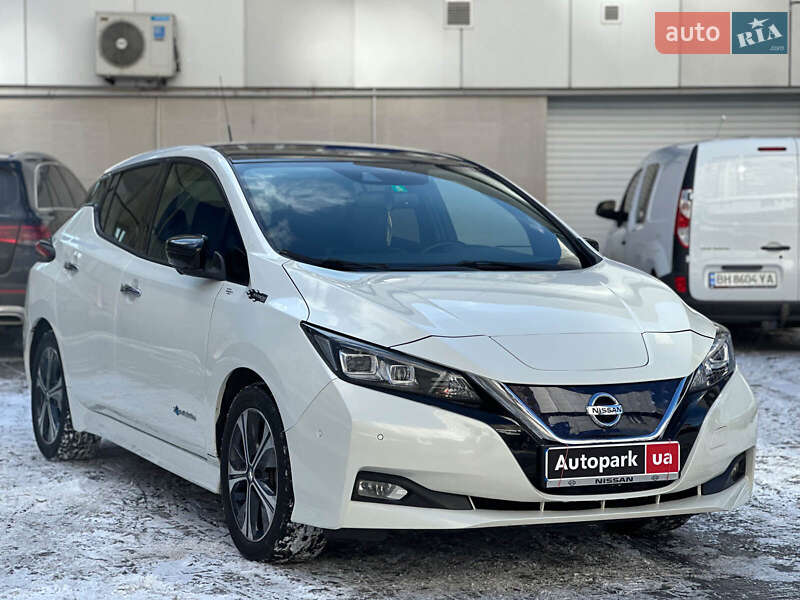 Хетчбек Nissan Leaf 2018 в Одесі
