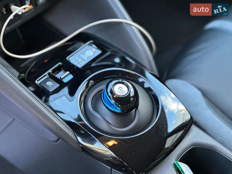 Хетчбек Nissan Leaf 2018 в Одесі