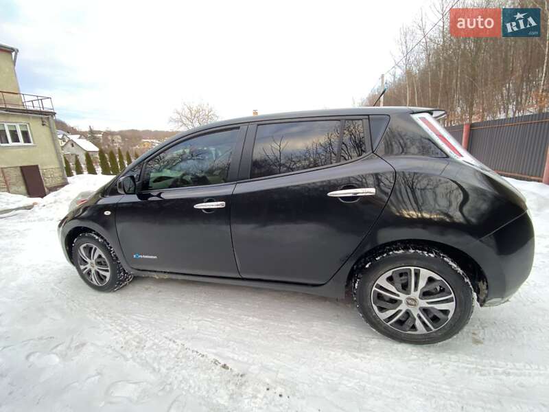 Хэтчбек Nissan Leaf 2011 в Львове фото 5 Хэтчбек Nissan Leaf 2011 в Львове