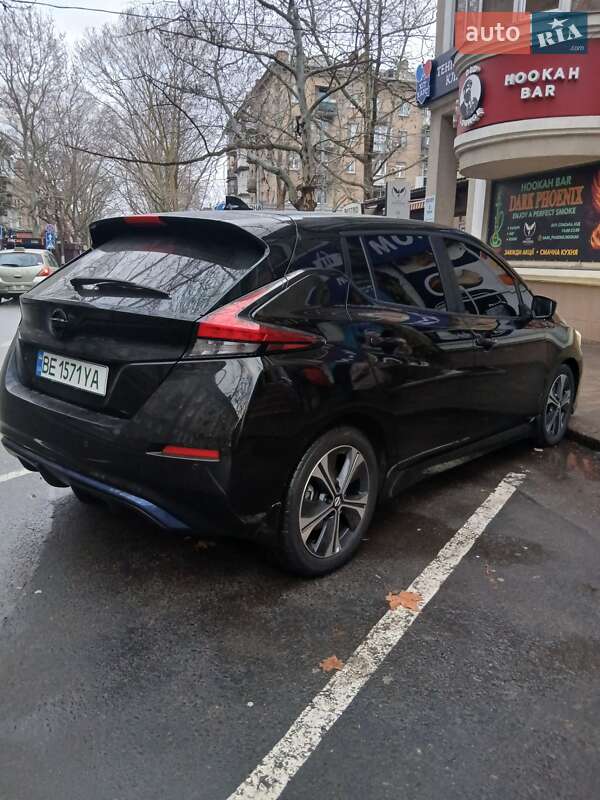 Хетчбек Nissan Leaf 2020 в Миколаєві