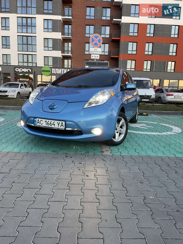 Хетчбек Nissan Leaf 2013 в Луцьку
