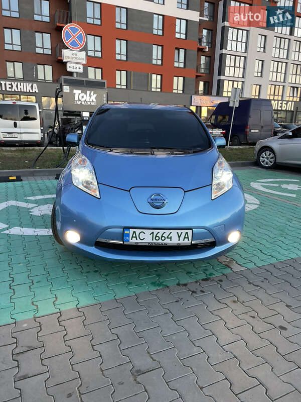 Хетчбек Nissan Leaf 2013 в Луцьку