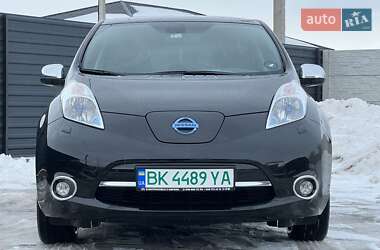 Хэтчбек Nissan Leaf 2013 в Ровно