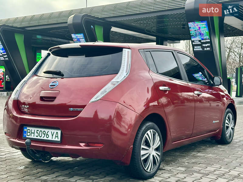 Хэтчбек Nissan Leaf 2013 в Одессе