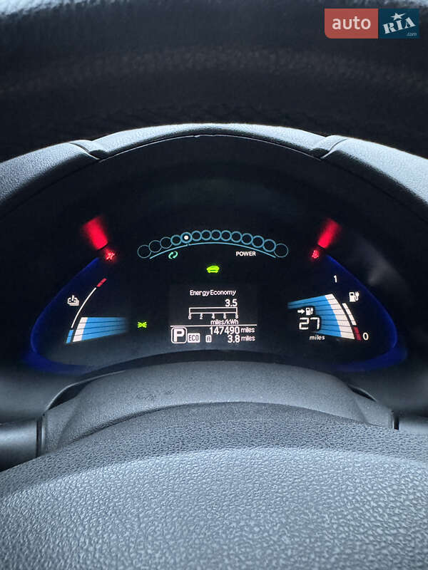 Хэтчбек Nissan Leaf 2013 в Ужгороде