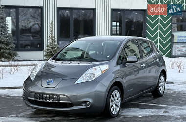 Хэтчбек Nissan Leaf 2015 в Городке