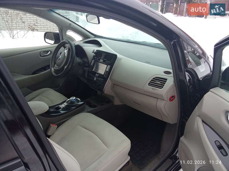 Хэтчбек Nissan Leaf 2013 в Житомире фото 9 Хэтчбек Nissan Leaf 2013 в Житомире