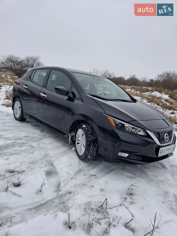 Хэтчбек Nissan Leaf 2022 в Харькове фото Хэтчбек Nissan Leaf 2022 в Харькове