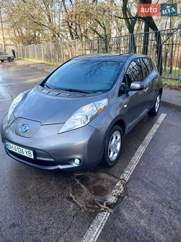 Хэтчбек Nissan Leaf 2015 в Одессе фото 4 Хэтчбек Nissan Leaf 2015 в Одессе