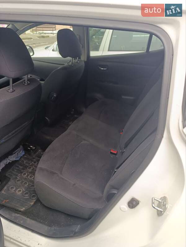 Хэтчбек Nissan Leaf 2017 в Луцке фото 4 Хэтчбек Nissan Leaf 2017 в Луцке