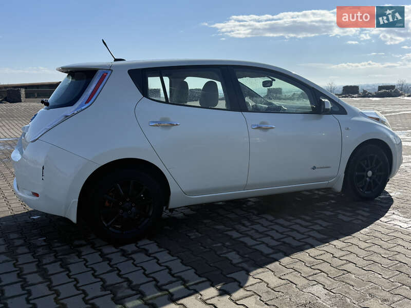 Хэтчбек Nissan Leaf 2012 в Черновцах фото 8 Хэтчбек Nissan Leaf 2012 в Черновцах