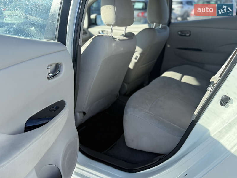 Хэтчбек Nissan Leaf 2012 в Черновцах фото 18 Хэтчбек Nissan Leaf 2012 в Черновцах
