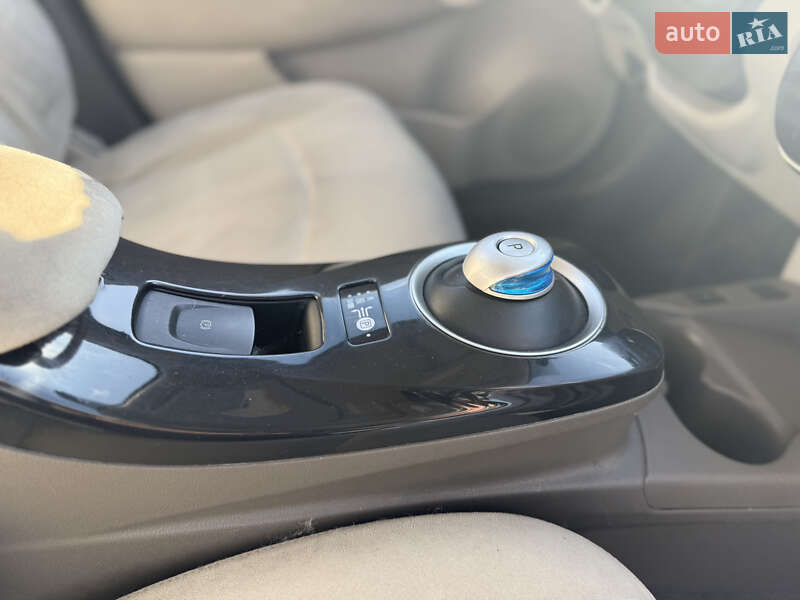 Хэтчбек Nissan Leaf 2012 в Черновцах фото 25 Хэтчбек Nissan Leaf 2012 в Черновцах