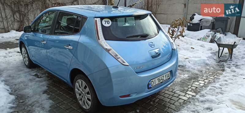 Хетчбек Nissan Leaf 2015 в Києві фото 2 Хетчбек Nissan Leaf 2015 в Києві