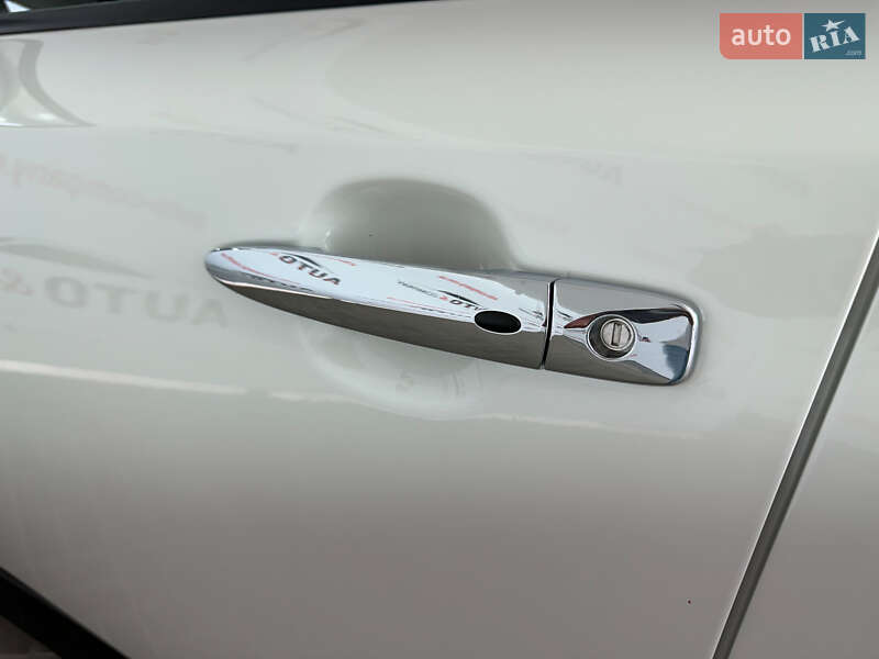 Хэтчбек Nissan Leaf 2018 в Львове