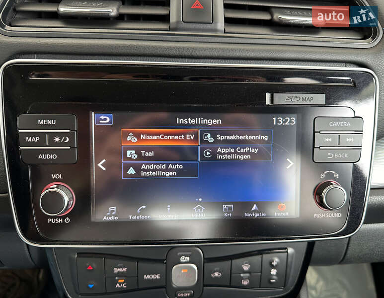 Хэтчбек Nissan Leaf 2018 в Львове