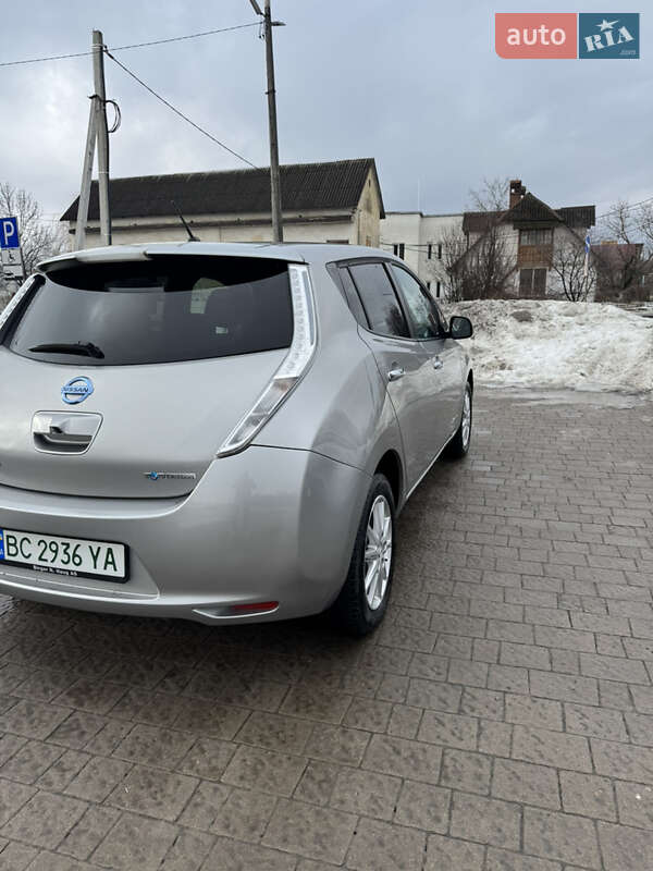 Хэтчбек Nissan Leaf 2015 в Дрогобыче фото 2 Хэтчбек Nissan Leaf 2015 в Дрогобыче