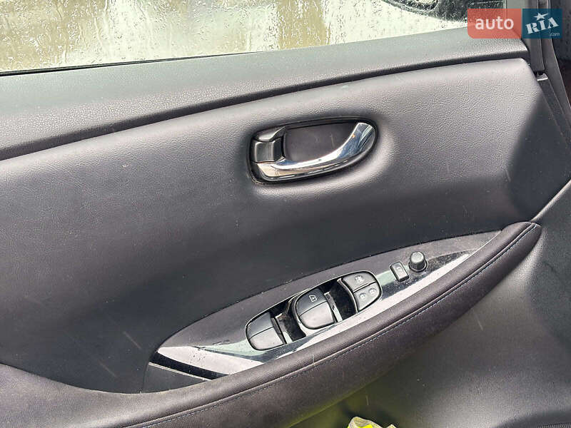 Хетчбек Nissan Leaf 2018 в Львові