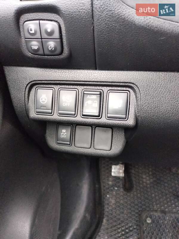 Хетчбек Nissan Leaf 2015 в Вінниці фото 6 Хетчбек Nissan Leaf 2015 в Вінниці