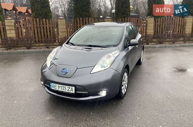 Хэтчбек Nissan Leaf 2014 в Днепре
