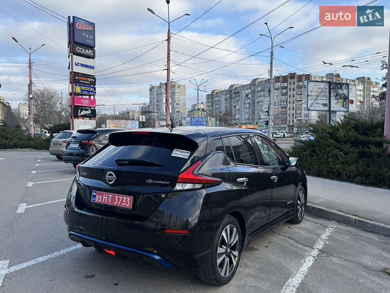 Хетчбек Nissan Leaf 2018 в Миколаєві
