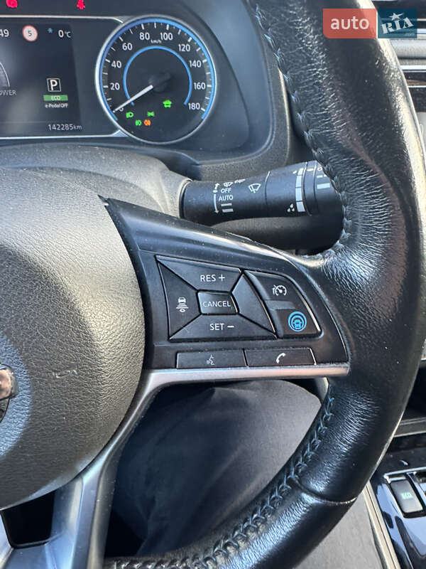 Хетчбек Nissan Leaf 2018 в Миколаєві