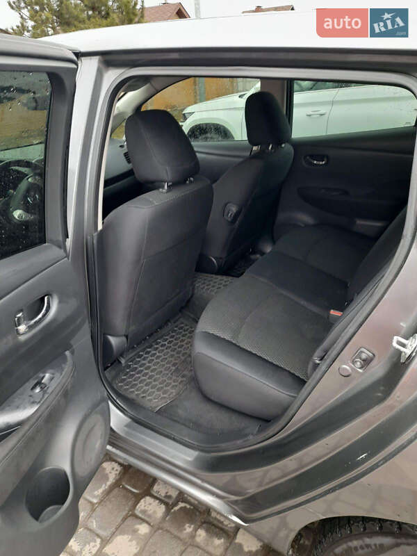 Хетчбек Nissan Leaf 2015 в Новомосковську