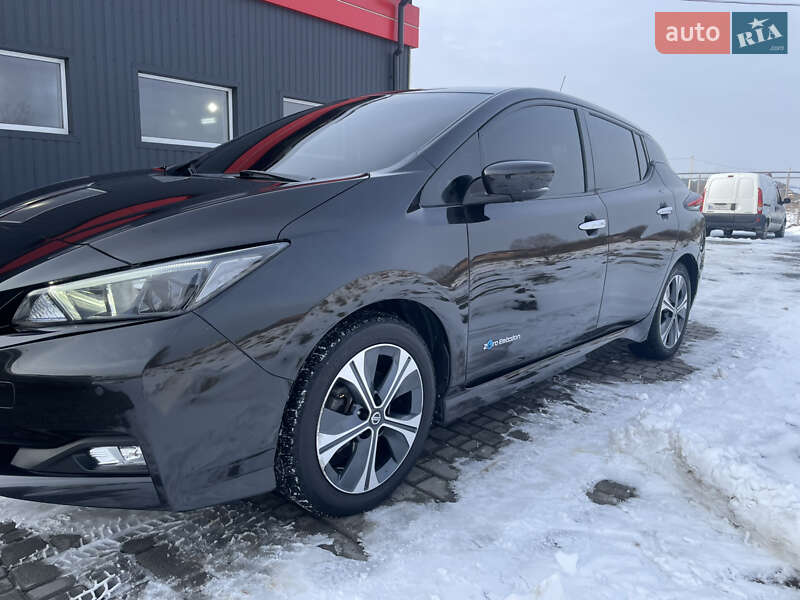 Хетчбек Nissan Leaf 2020 в Львові