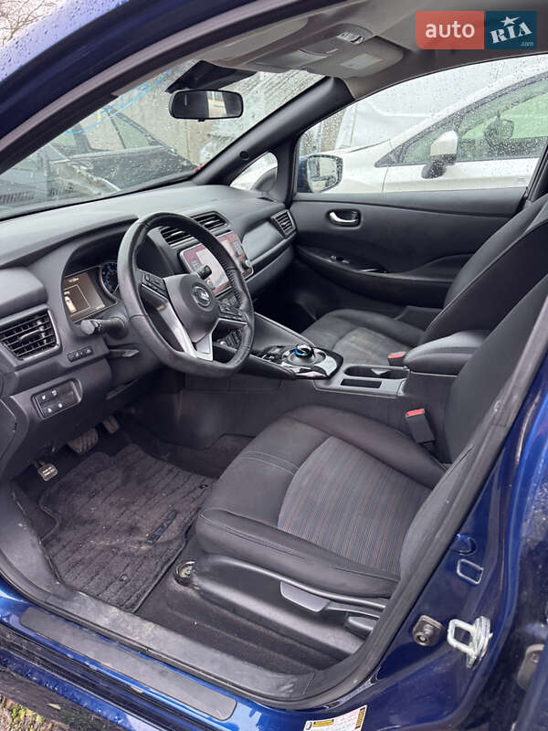 Хэтчбек Nissan Leaf 2022 в Черкассах фото 6 Хэтчбек Nissan Leaf 2022 в Черкассах
