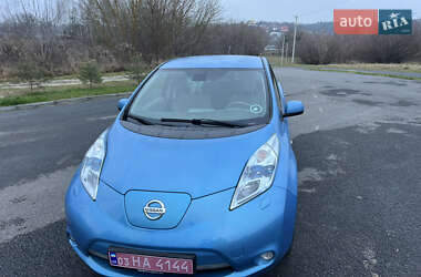 Хэтчбек Nissan Leaf 2012 в Ровно