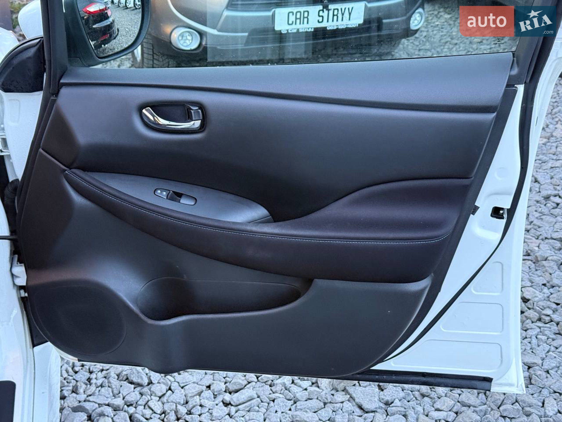 2021 Nissan Leaf - мініатюра 11