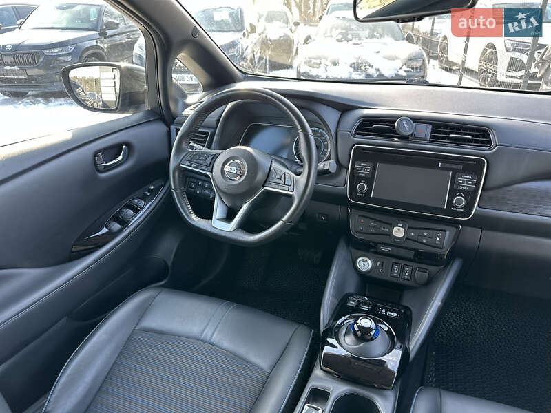 Хэтчбек Nissan Leaf 2018 в Львове