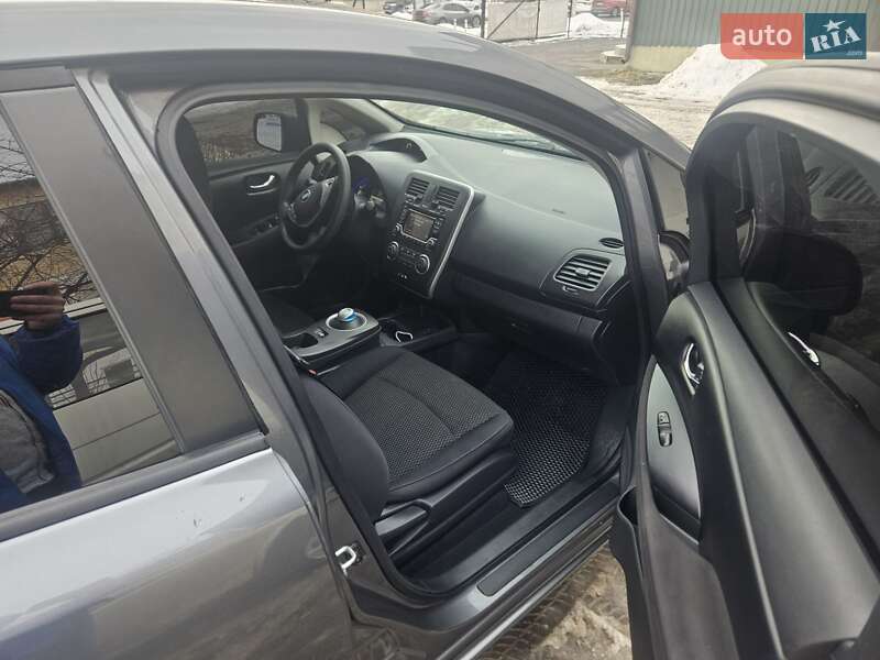 Хэтчбек Nissan Leaf 2016 в Ивано-Франковске фото 15 Хэтчбек Nissan Leaf 2016 в Ивано-Франковске