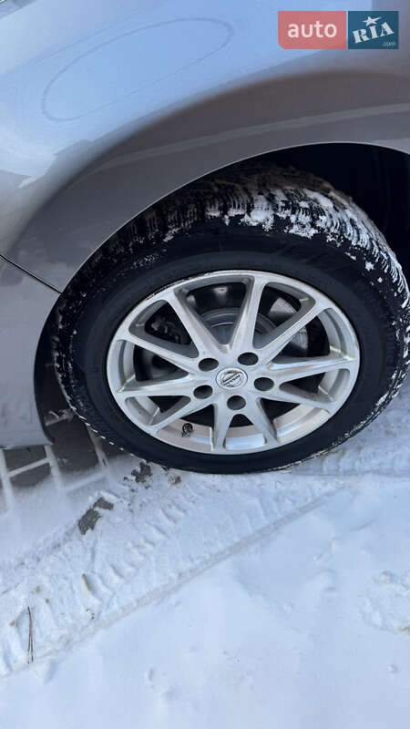 Хэтчбек Nissan Leaf 2015 в Виннице фото 8 Хэтчбек Nissan Leaf 2015 в Виннице