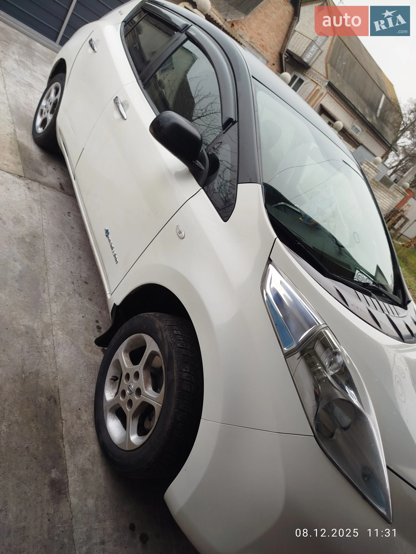 2017 Nissan Leaf - мініатюра 3