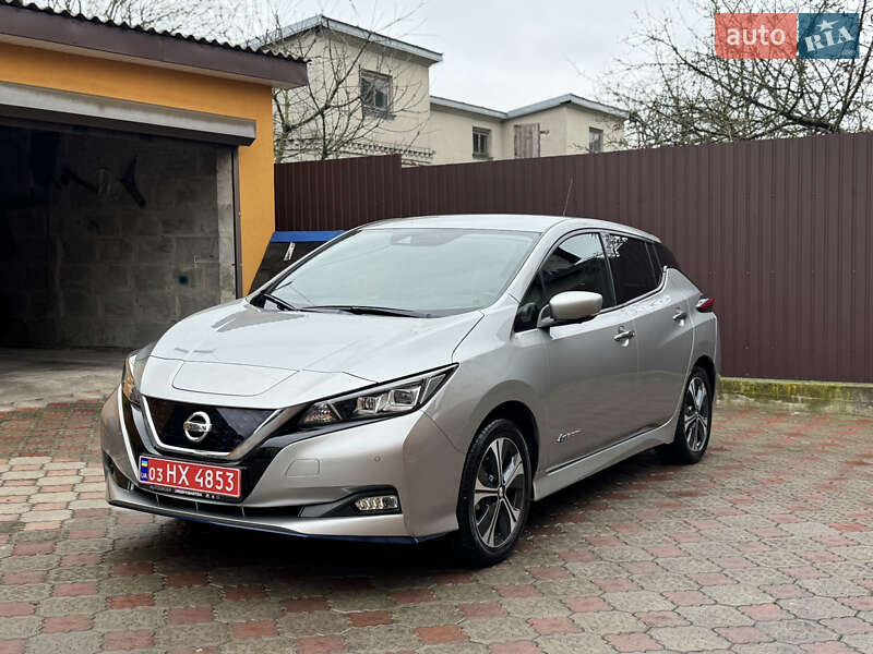 Хэтчбек Nissan Leaf 2019 в Ровно