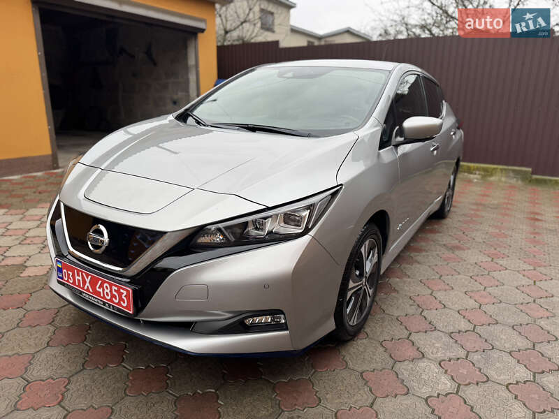 Хэтчбек Nissan Leaf 2019 в Ровно