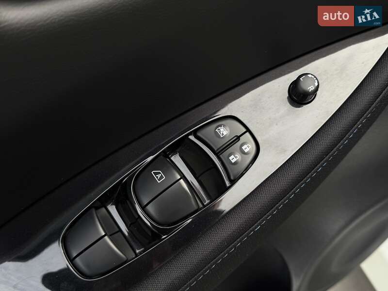 Хэтчбек Nissan Leaf 2020 в Дрогобыче