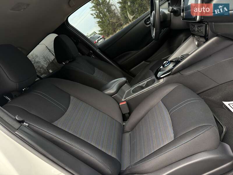 Хэтчбек Nissan Leaf 2020 в Дрогобыче