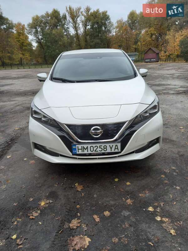 Хетчбек Nissan Leaf 2019 в Сумах фото Хетчбек Nissan Leaf 2019 в Сумах