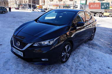 Хетчбек Nissan Leaf 2018 в Києві