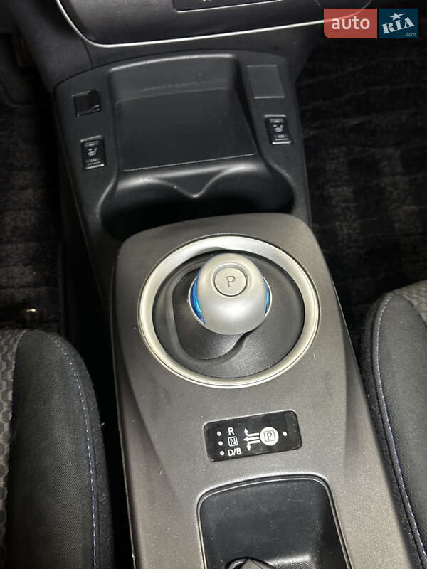 Хэтчбек Nissan Leaf 2014 в Житомире