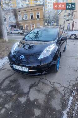 Хэтчбек Nissan Leaf 2015 в Одессе