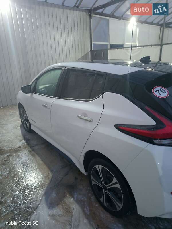 Хетчбек Nissan Leaf 2018 в Олександрії